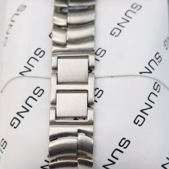 Vintage Alfred Sung Stainless Steel Back MOVT Quartz Womens Watch No Battery - Picture 4 of 12